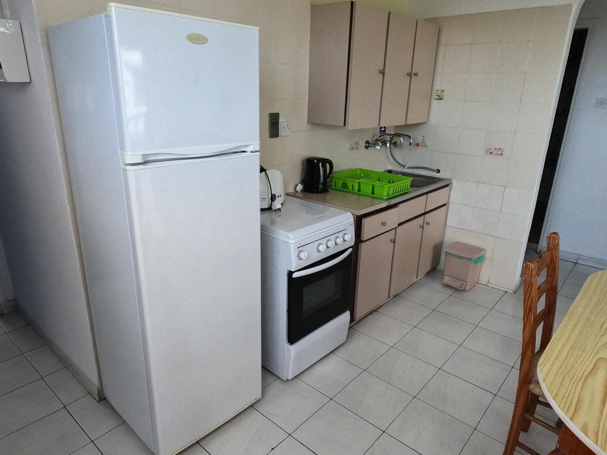 Island Budget Apartments Пафос Екстер'єр фото